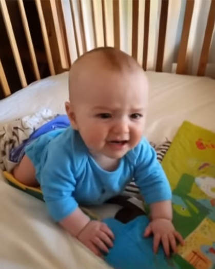Little Baby Won’t Stop Crying No Matter What Parents Do, Then They Finally…