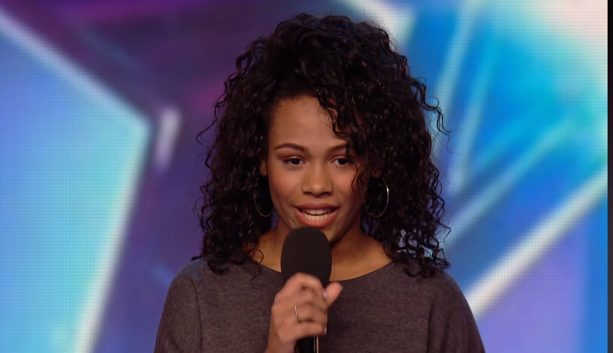 SIMON STOPS THE MUSIC! Watch The Teen Singer Forced To Change Her Song Mid-Audition